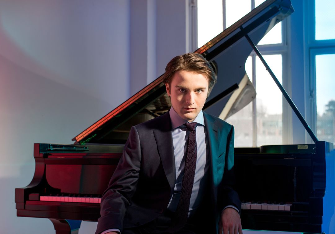 Daniil trifonov photo by dario acosta lr ur5a3y