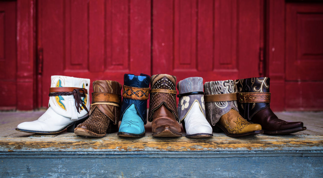 RED CLASSIC COWBOY BOOTS