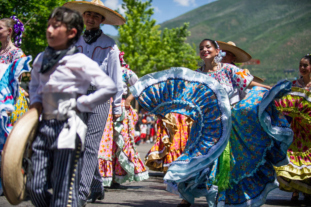 Folklorico 4 oaaojn