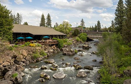 Riverhousehotelpatio sk617g