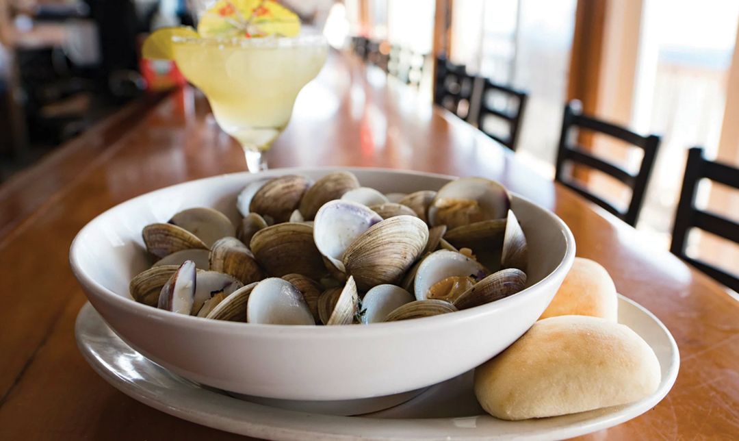 Cedar key clams at Steamer's.