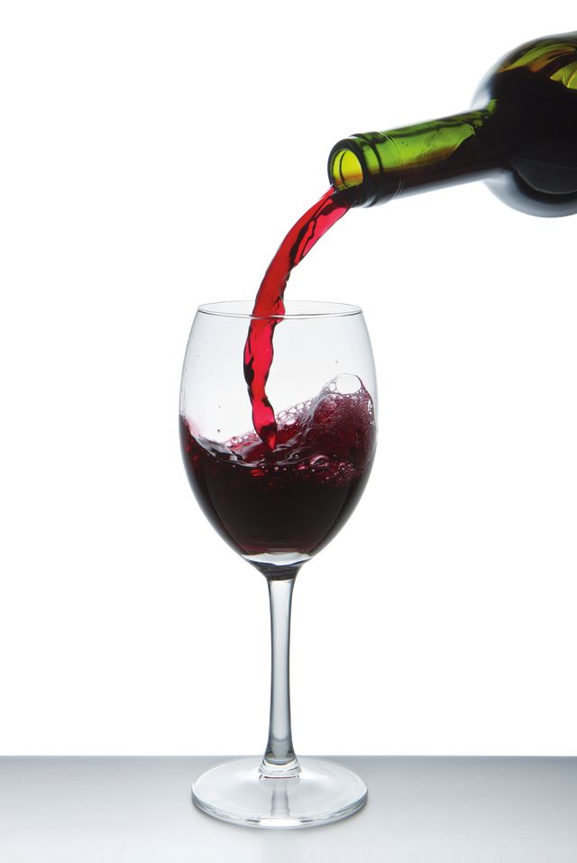 Park city summer 2013 dining wine pour dgz8hx