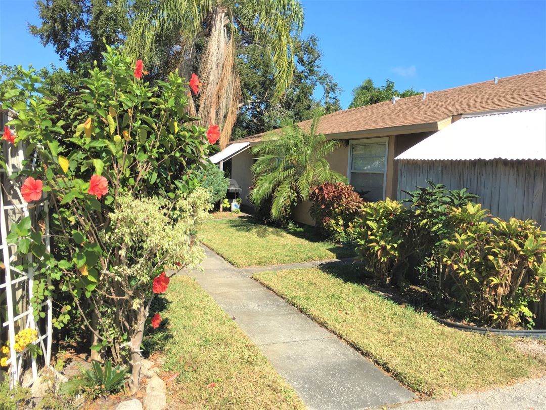 2027 fiesta drive sarasota goxnfe