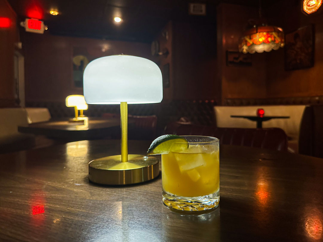 2Elbow-room-bar-vancouver-toby-maloney_wwre95 A Vancouver Bar Gets a Makeover from a Legendary Chicago Bartender