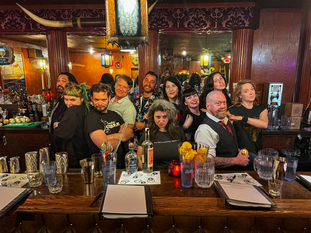 5Elbow-room-bar-vancouver-toby-maloney_ixgmtj A Vancouver Bar Gets a Makeover from a Legendary Chicago Bartender