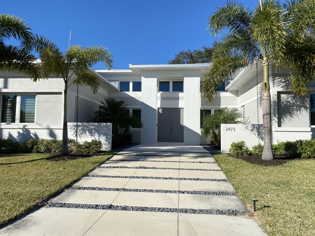 Exterior of a modern home in Sarasota.