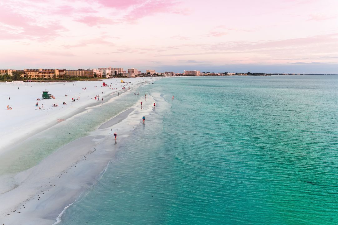 Pulitzer Prize-Winning Author Jack E. Davis on the Gulf of Mexico, History  and Hope