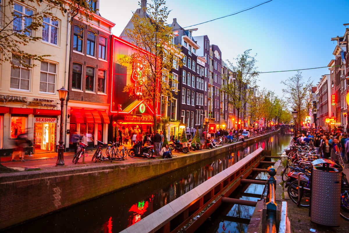 The Best Bars in Amsterdam's Red Light District | Houstonia Magazine