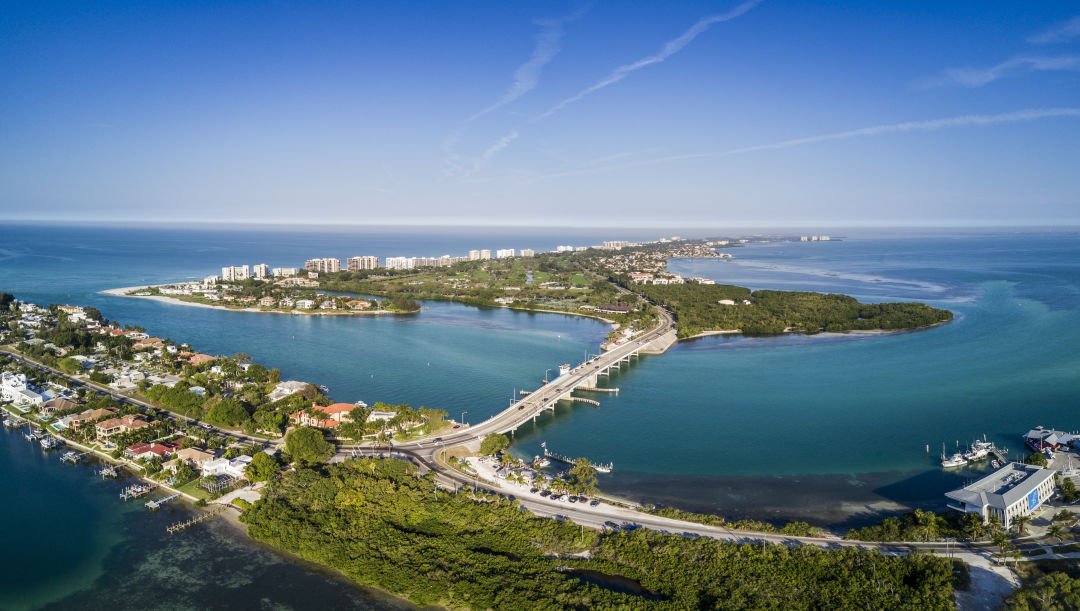 Should Longboat  Key  Belong to Sarasota  or Manatee County 