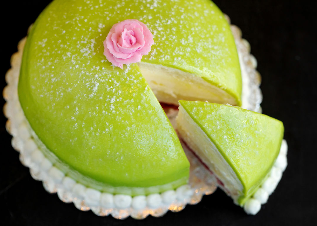 The Best Seattle Bakeries For One of a Kind Birthday Cakes Seattle Met The Best Seattle Bakeries For One of a Kind Birthday Cakes Seattle Met