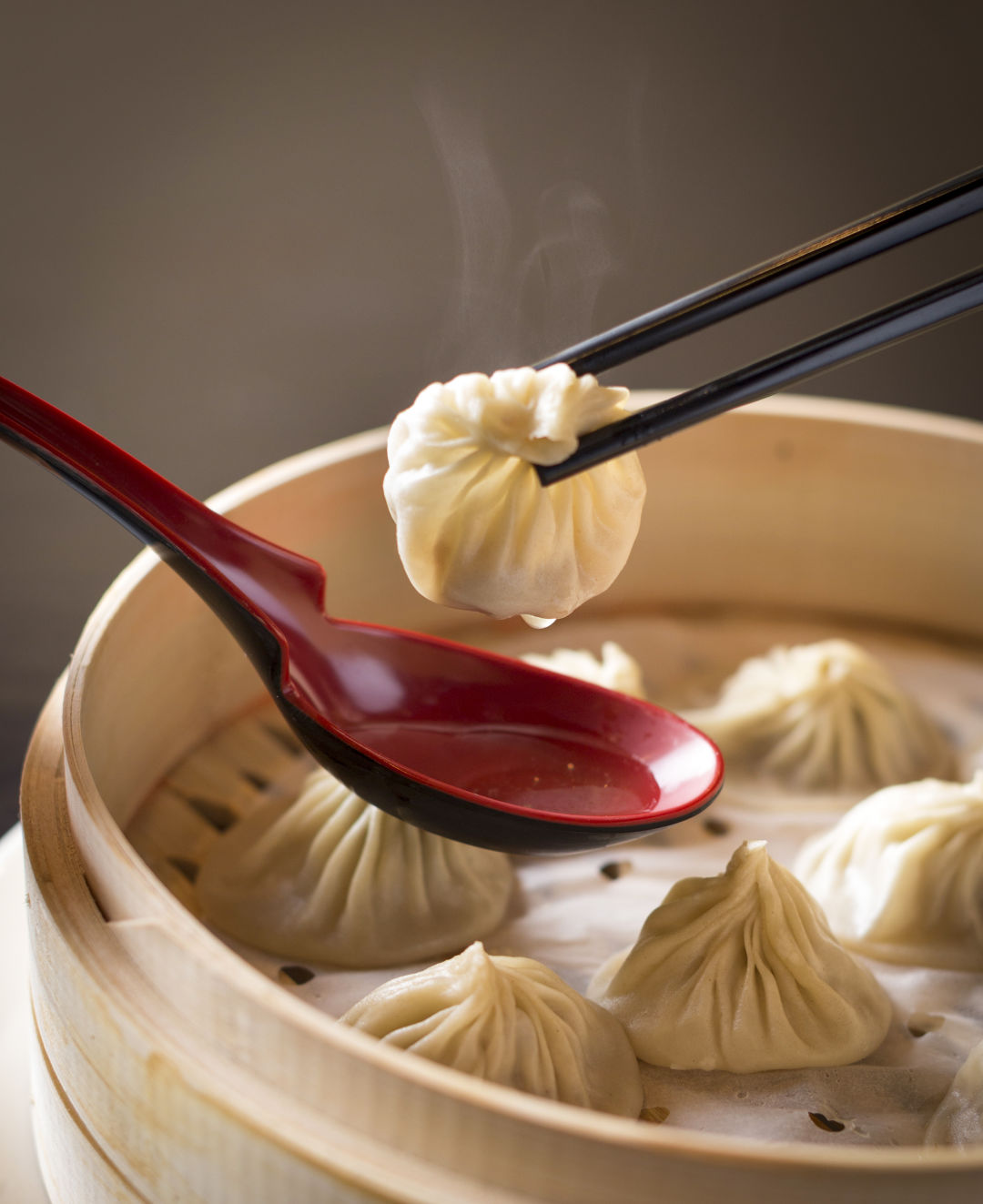 Reviewing Xiao Chi Jie's Frozen Soup Dumplings That Are Available  Nationwide