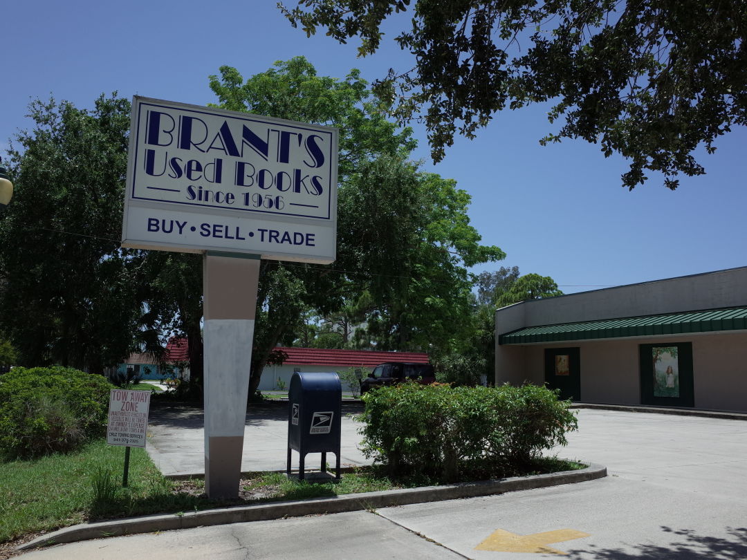 Brant's Books' current location at 429 N. Lime Ave. in Sarasota.