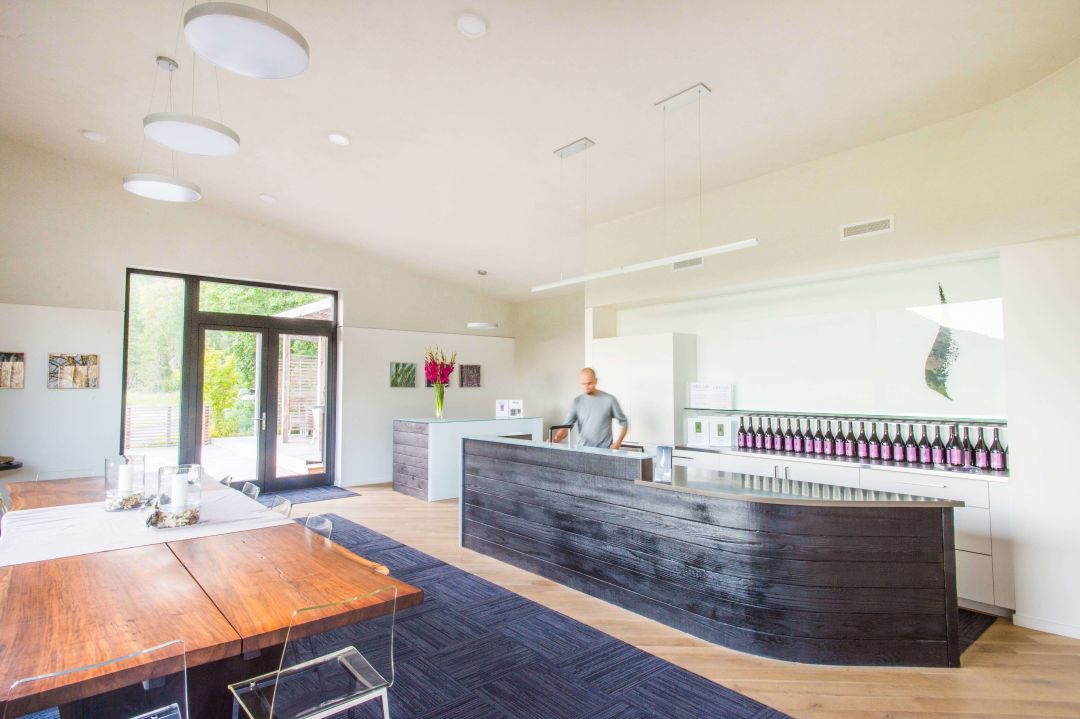 1. cowhorn tasting room claire thorington web4 jhljf1