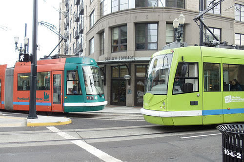 Portland streetcar ckd9ow