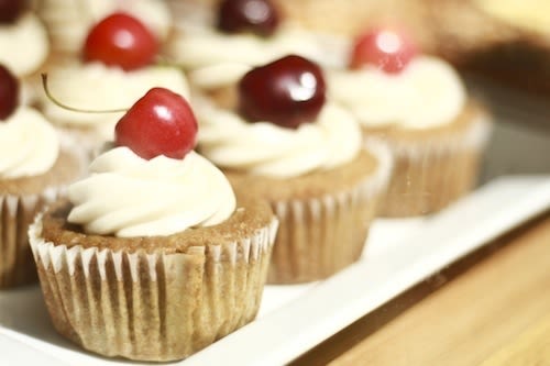 0912 petunias pies pastries cupcake cnlnvs