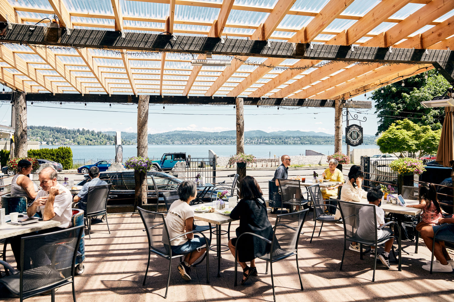 Seattle Restaurants And Bars With Covered Heated And Tented Patios Seattle Met