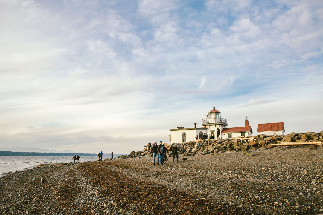 Discovery Park South Beach Trail