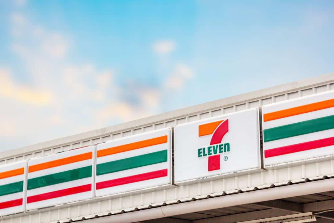 A Venice 7-Eleven at 2751 N. River Road sold for $6.5 million.