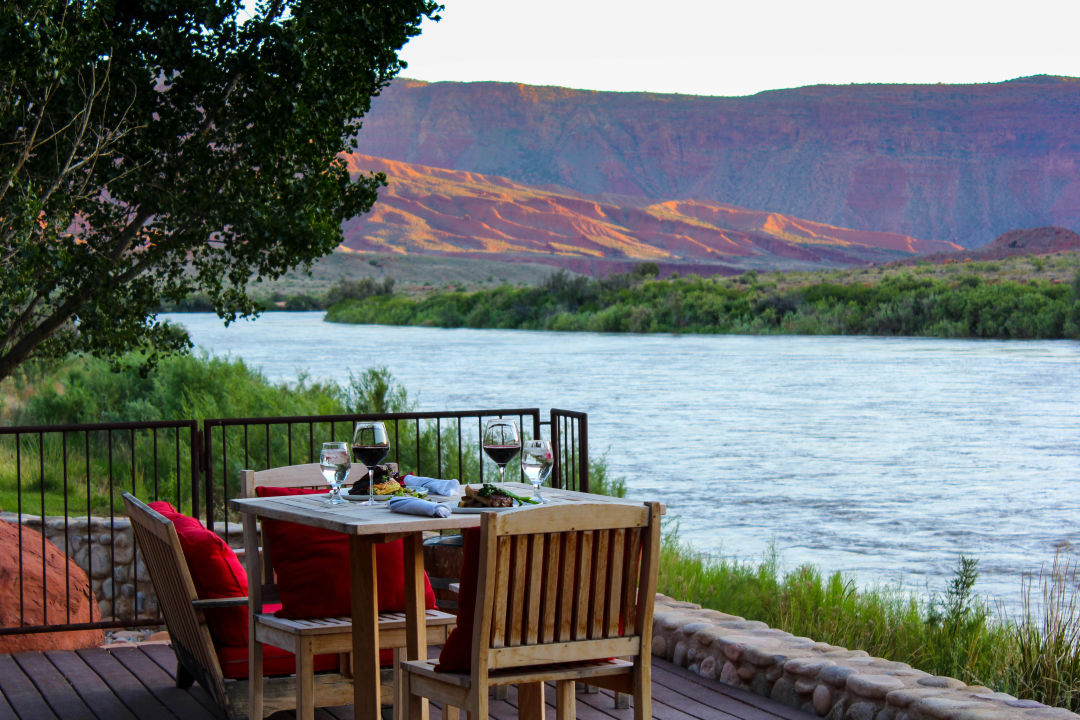 The river grill od4slq