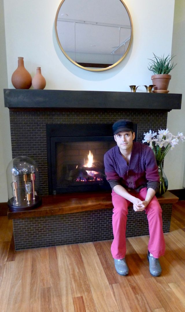 Ryan.fireplace z1vmve