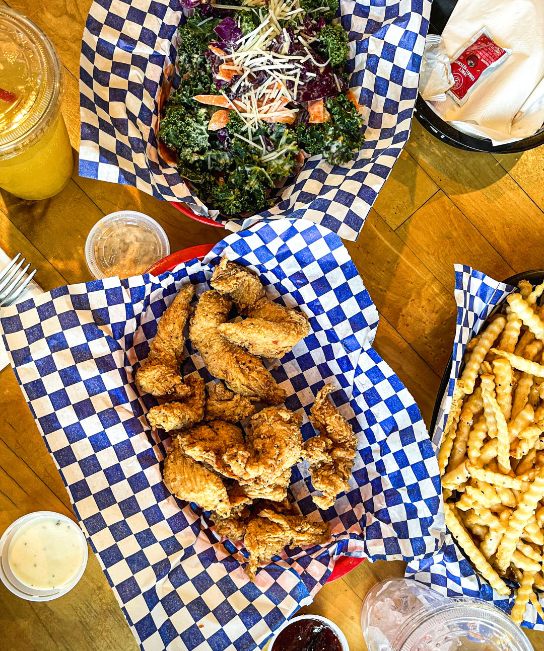 My old Lodge chicken roasting pan bakes sourdough loaves, pizza and fries  chicken - Boing Boing