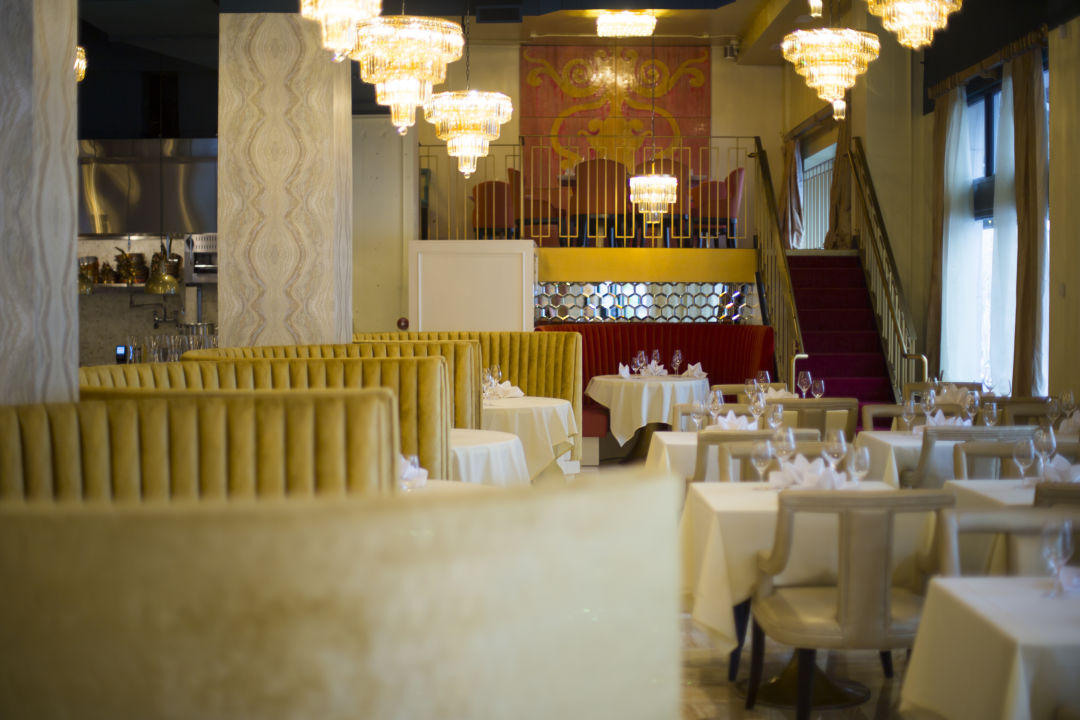 Interior 1 qycarb