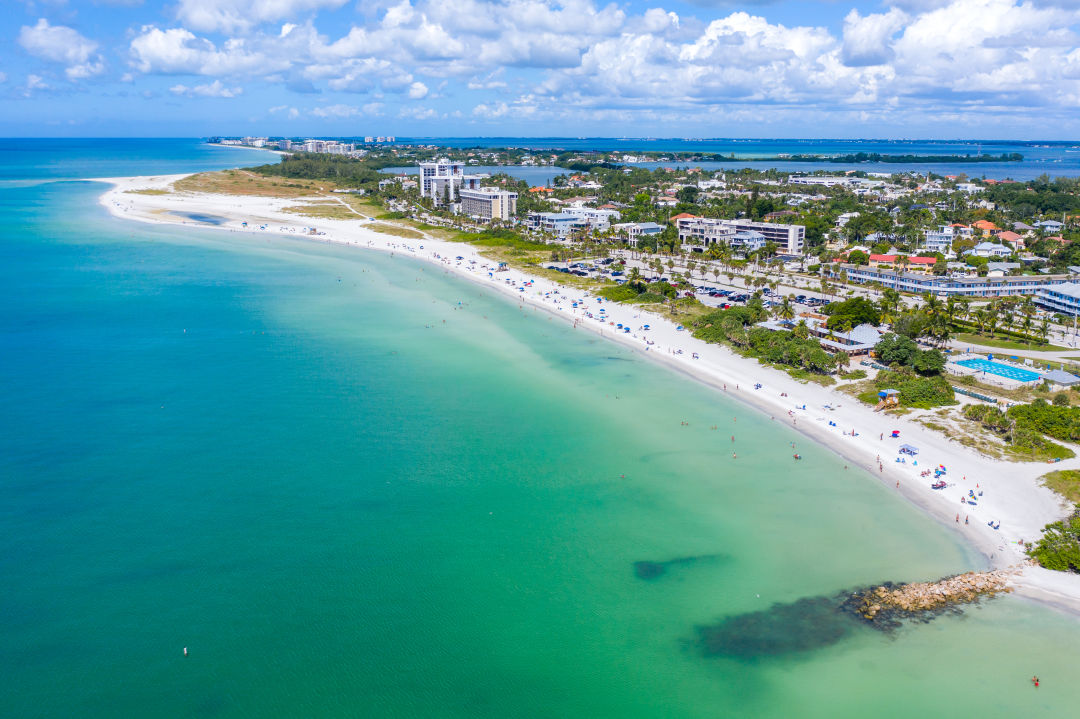 Birdseye view of Lido Beach.