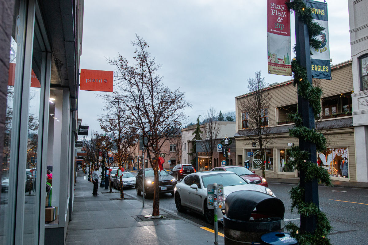 Close Out Your Holiday Shopping at These Gorge-ous New Shops - Vimarsana News