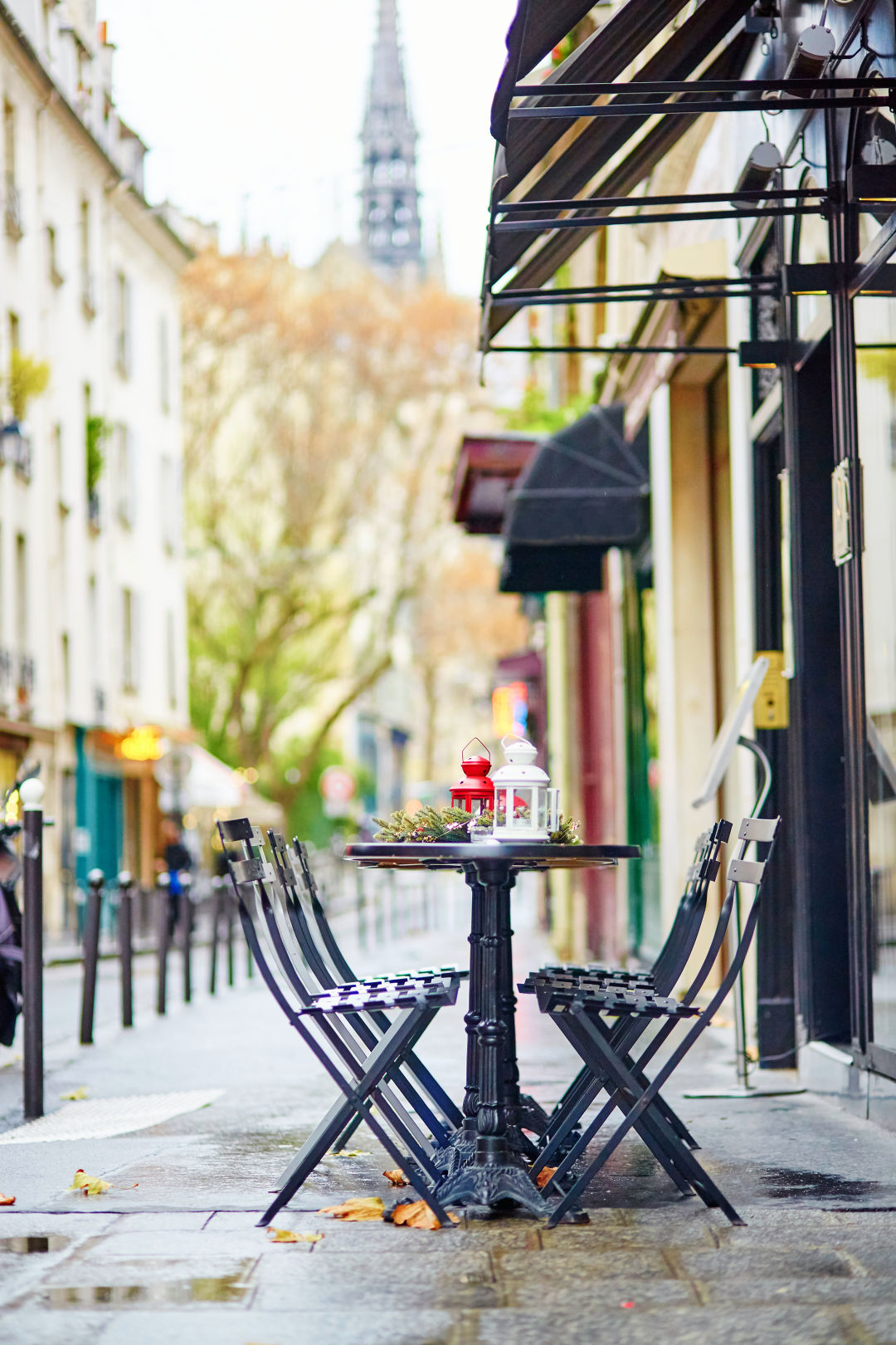 Paris cafe street