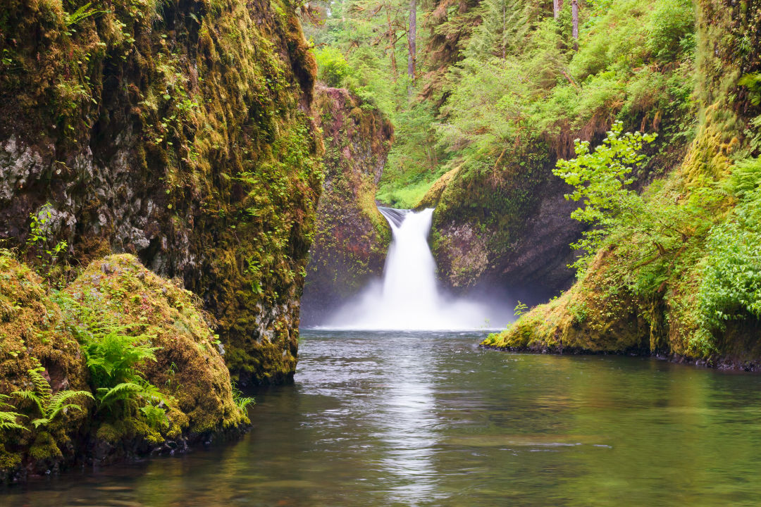 Pomo 0816 swimming holes fame punchbowl falls j1f1ag