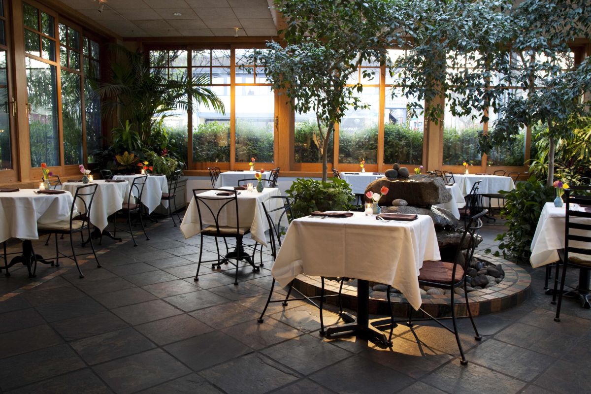 Vegetarian Destination Cafe Flora Will Open a Location at the Airport