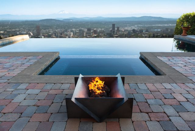 Pomoda 16 trophy case stahl firepit vrynge