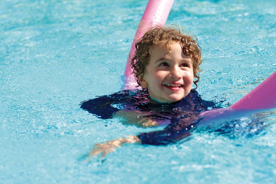Mdv lifestyle alpine pool outside summer child swimming 2 tqggm4
