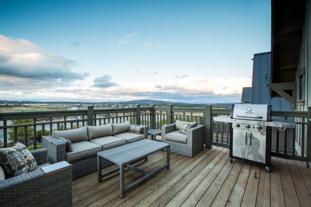 Balcony i6nbnr