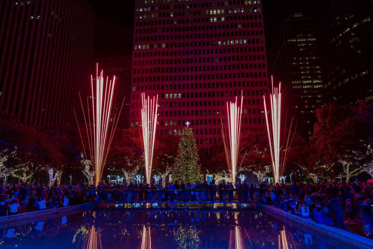 The 7 Best Holiday Photo-Ops in Houston - Vimarsana News