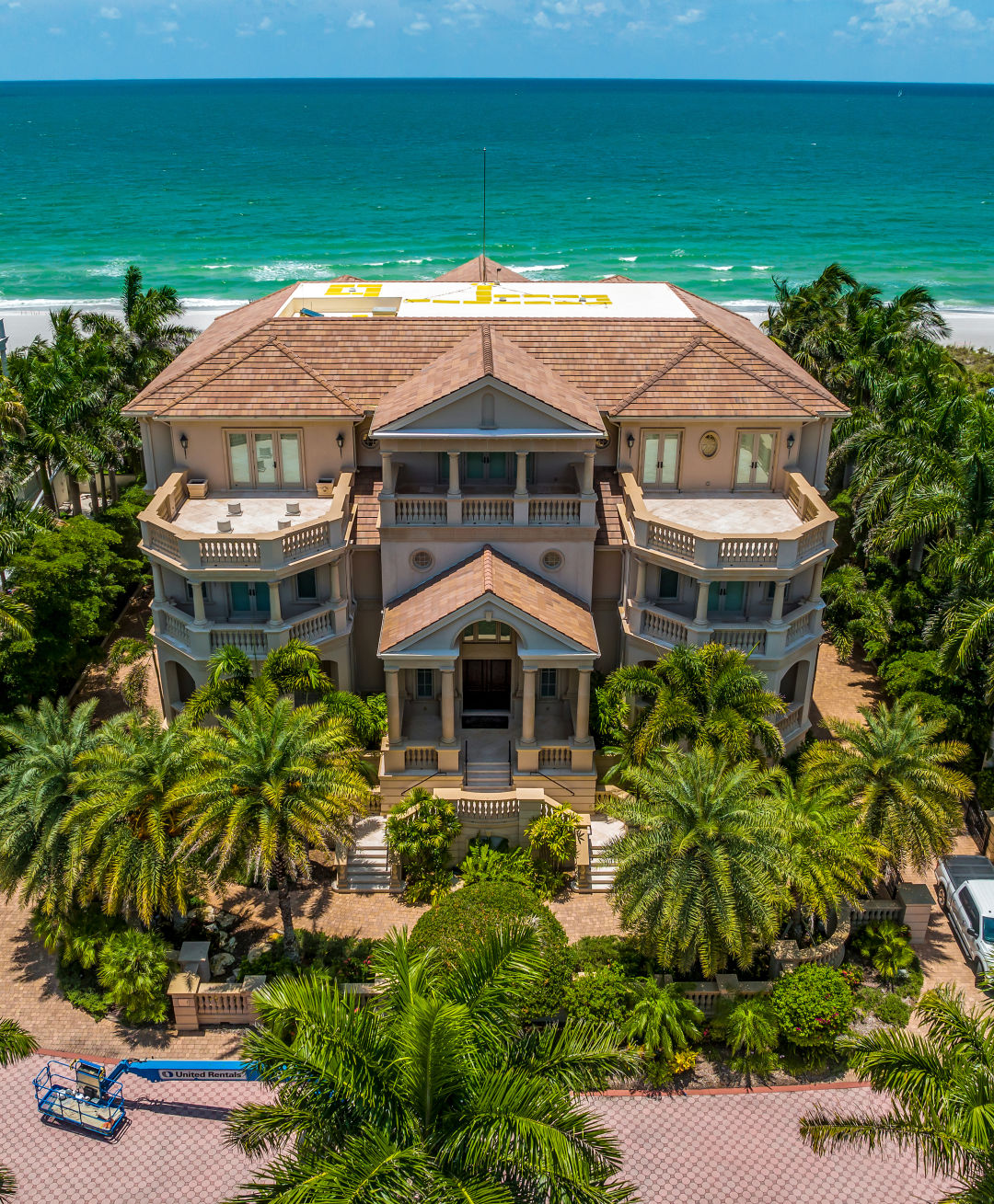 Exterior of 857 Longboat Club Road, Longboat Key