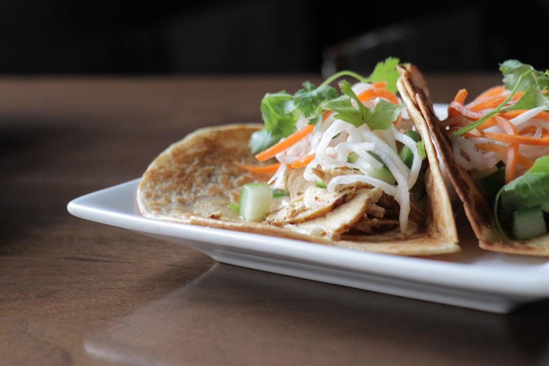 Vietnamese chicken wrap photo by china martin dc53xn