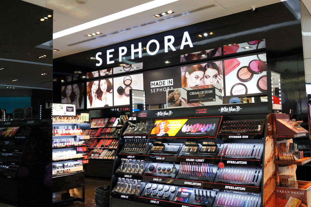 As Sephora Adds Products, Rivalry Heats Up at Its Stores - WSJ