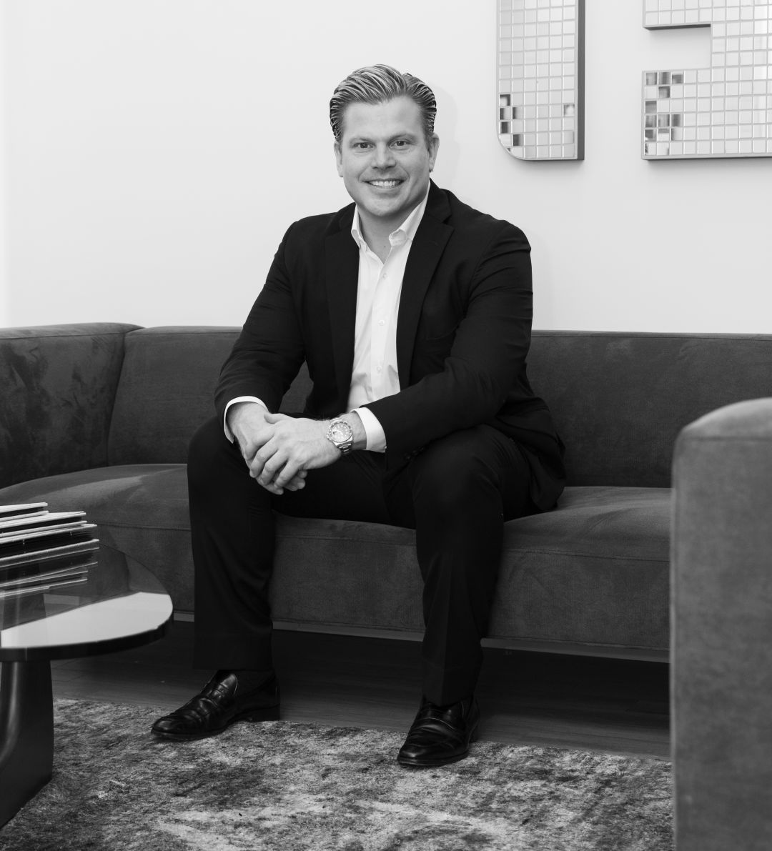 Fouriner selects right 8 copy fx6qxr