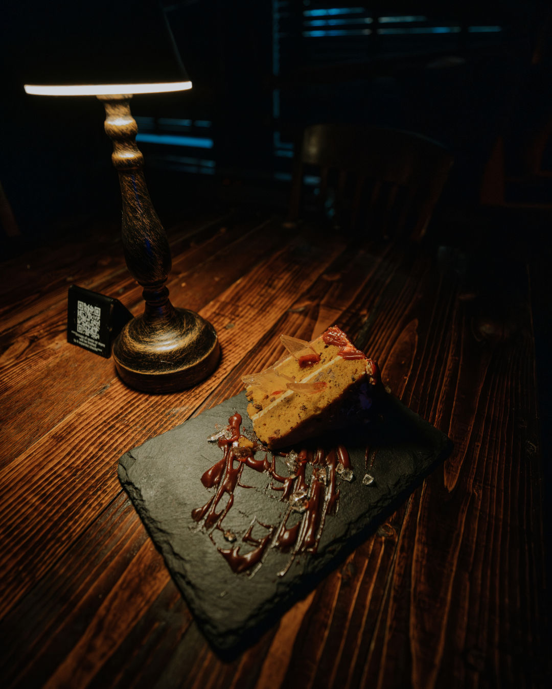 ravens-manor-halloween-treats-fall-cake_qs74f8 5 Portland Bars and Cafés Serving Halloween Treats