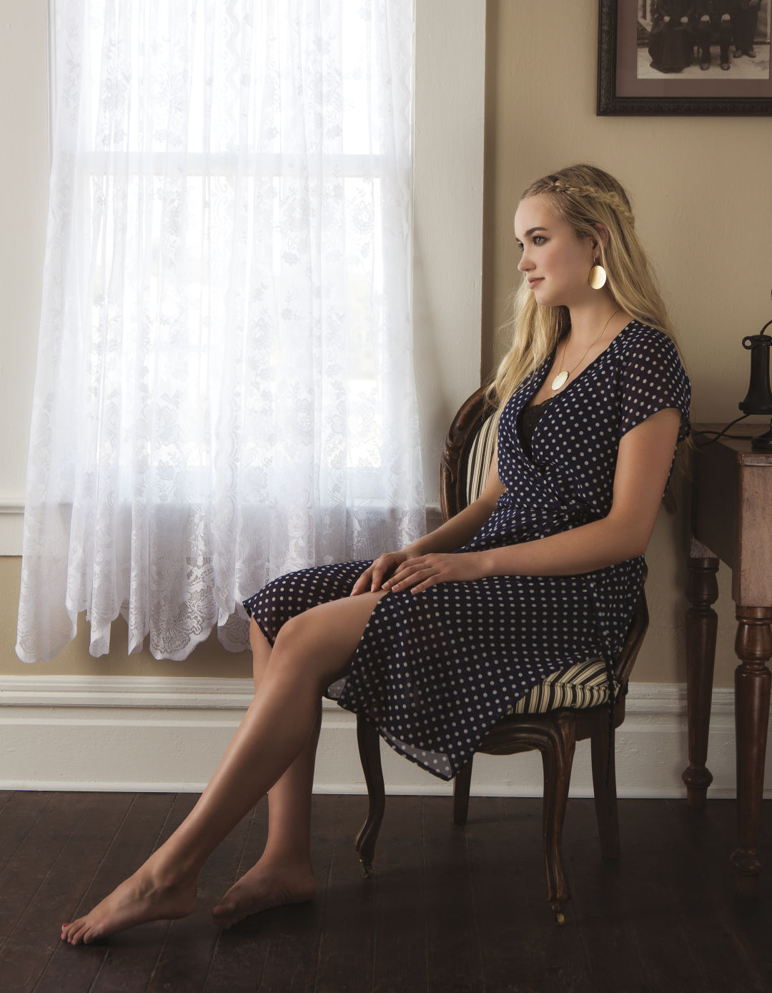 1017 fall fashion johanna seated cmzgtl