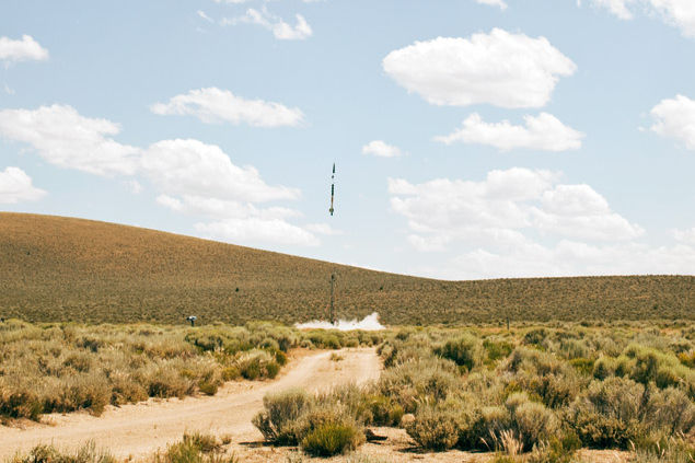 Rocket launch lcekwi