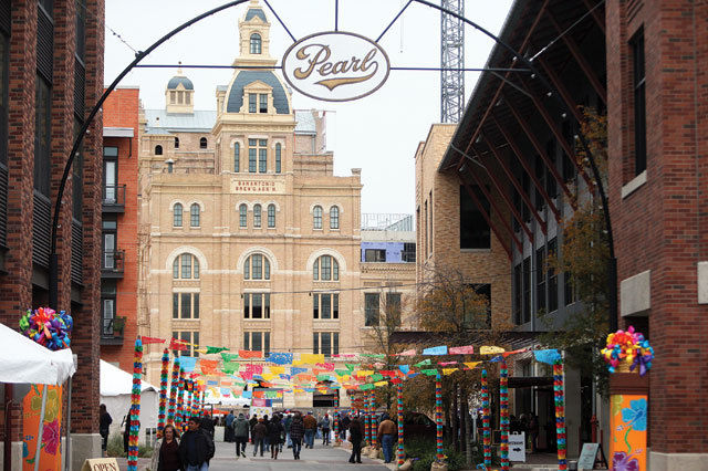 what restaurants are open christmas day san antonio