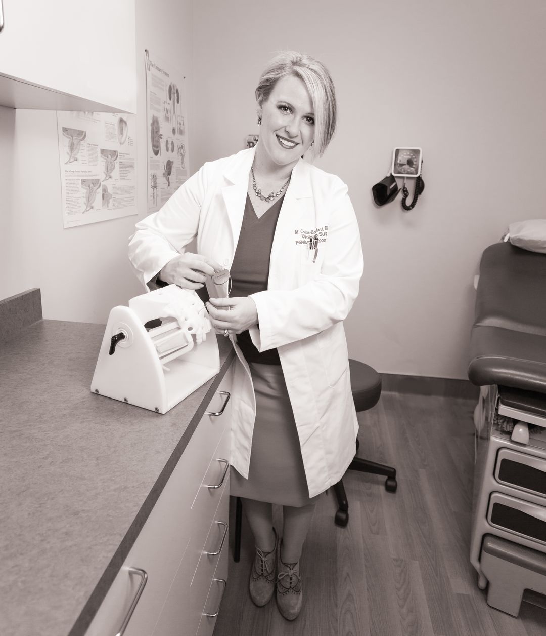 B w 2.2 for print faces of pelvic health n8zvrj