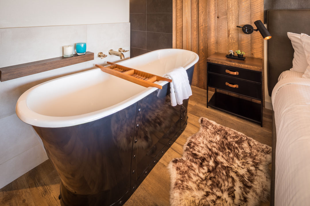 Room tub eoyh9k