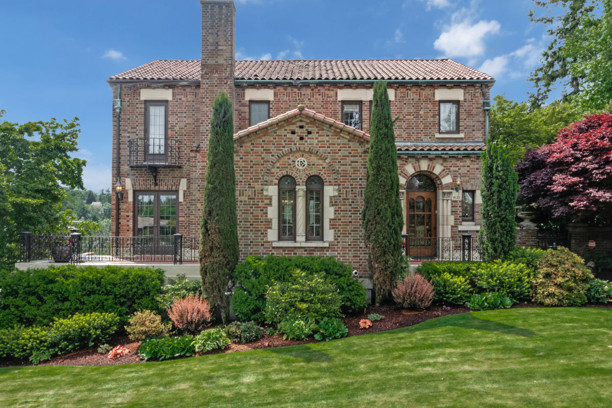 Property Watch: An Ornate Tacoma Home Near Commencement Bay - Vimarsana News