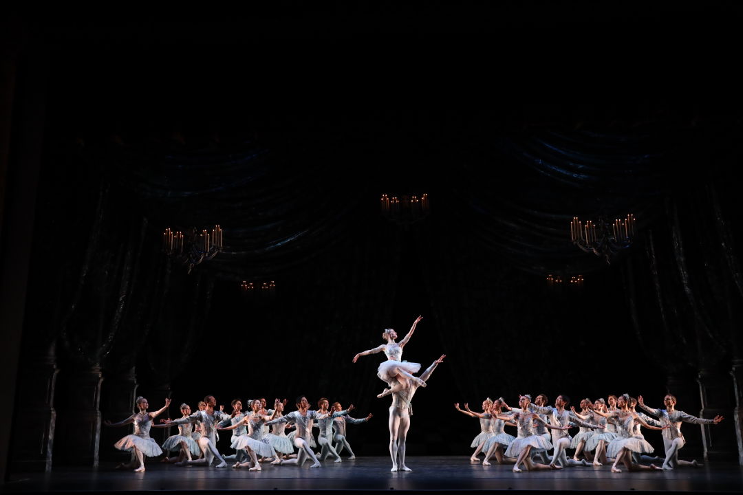 The Sarasota Ballet in George Balanchine's Theme and Variations