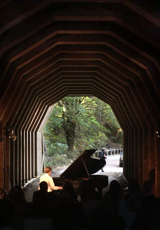 Hunter noack oneonta tunnel j6y66i