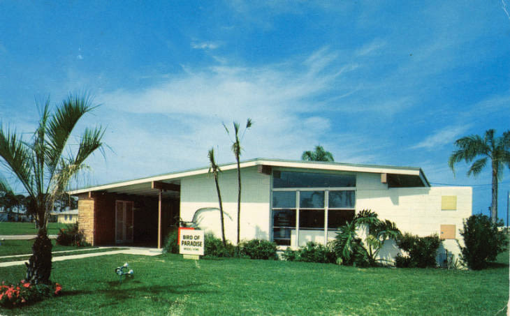 One of Bayshore Gardens’ typical midcentury homes.