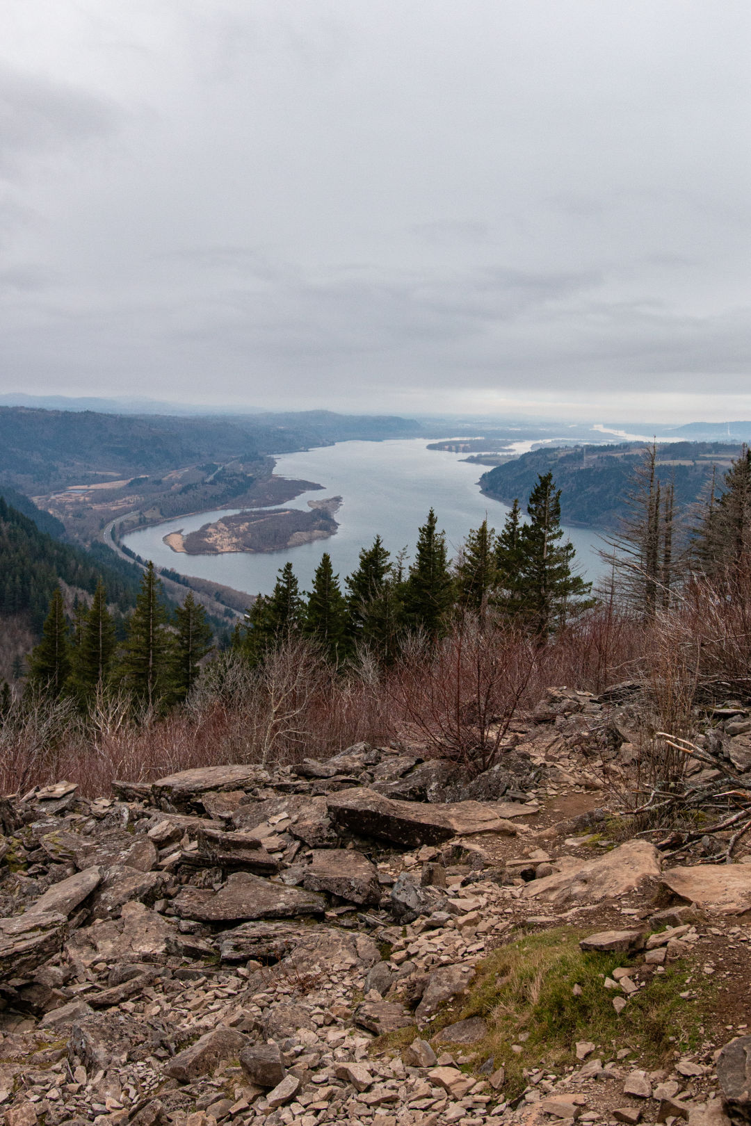 person who fell at angels rest trailhead